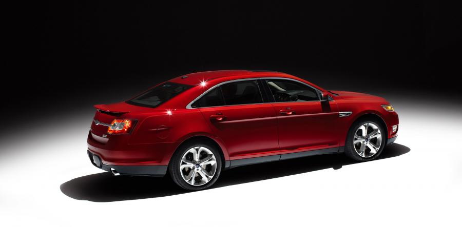  Ford Taurus SHO 2010 года  (фото 158 из 248)